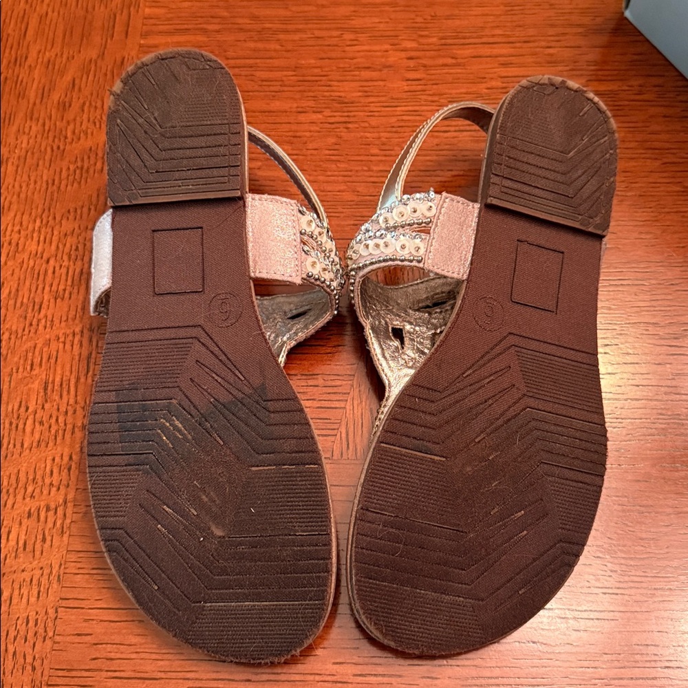 Mossimo Raegan Beaded T-Strap Sandals - Picture 11 of 12